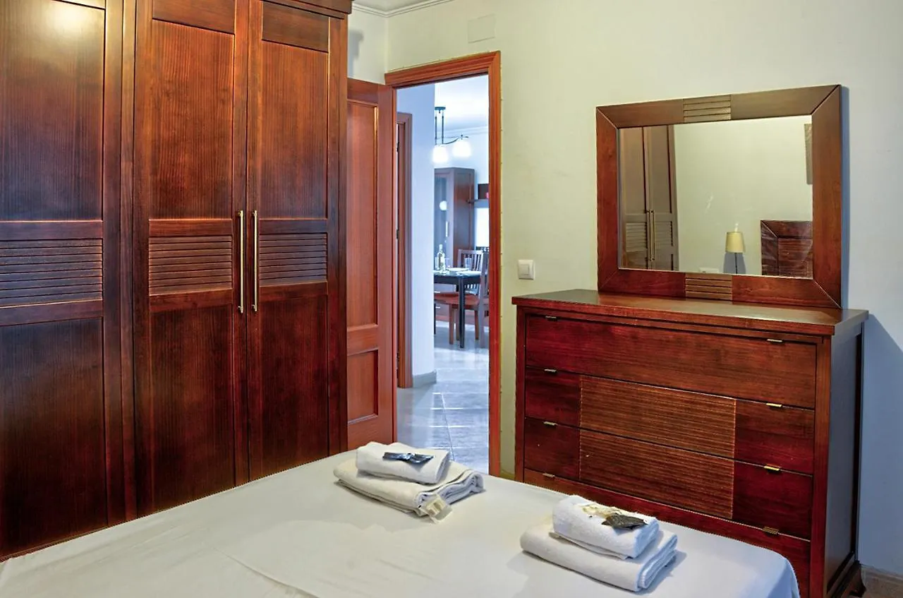 Checkinn - Apartamento De 3 Dormitorios En Triana Apartment
