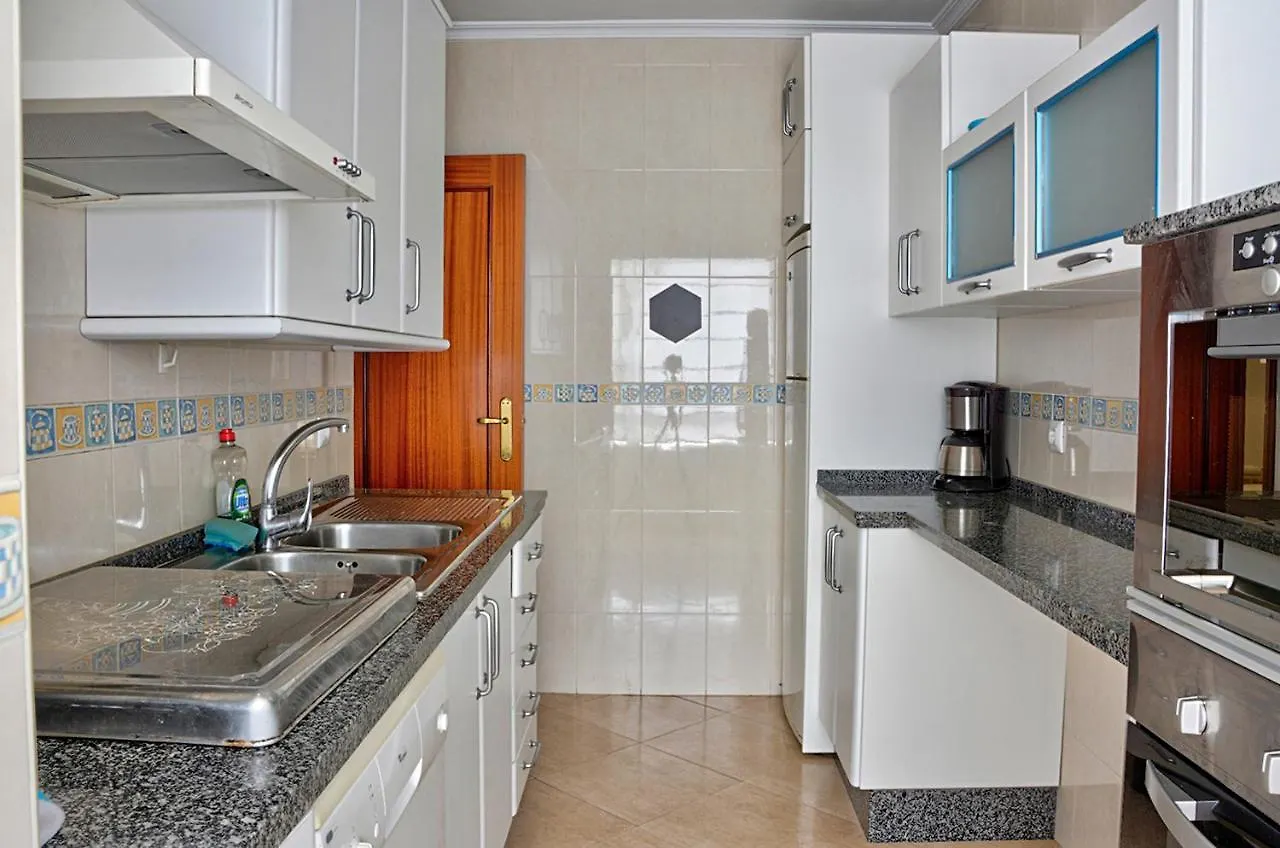 Checkinn - Apartamento De 3 Dormitorios En Triana Spain