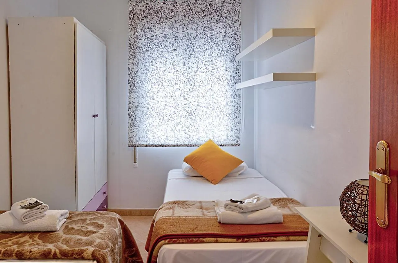 Checkinn - Apartamento De 3 Dormitorios En Triana Apartment Seville