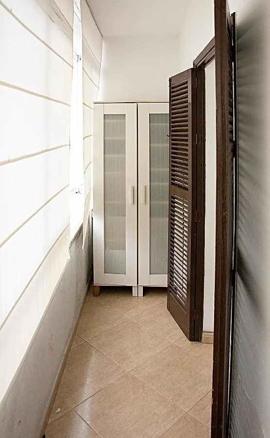 Checkinn - Apartamento De 3 Dormitorios En Triana Seville